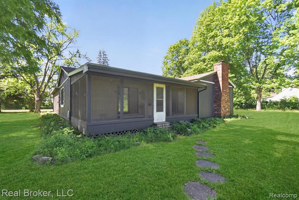 48050 Hull Road, Belleville, MI 48111 — Photo 38