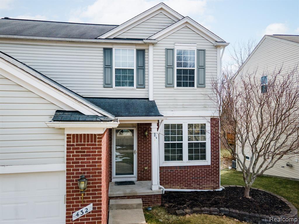 432 OTTER RUN Road, Holly, MI 48442 — Photo 3