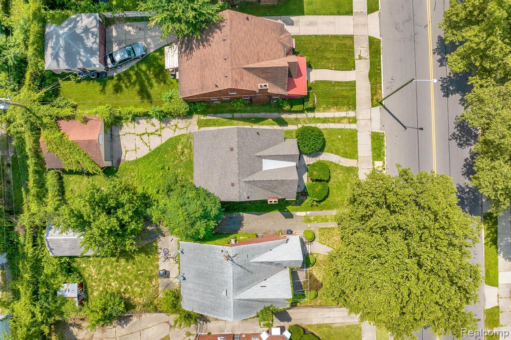 9566 HUBBELL Street, Detroit, MI 48227 — Photo 31