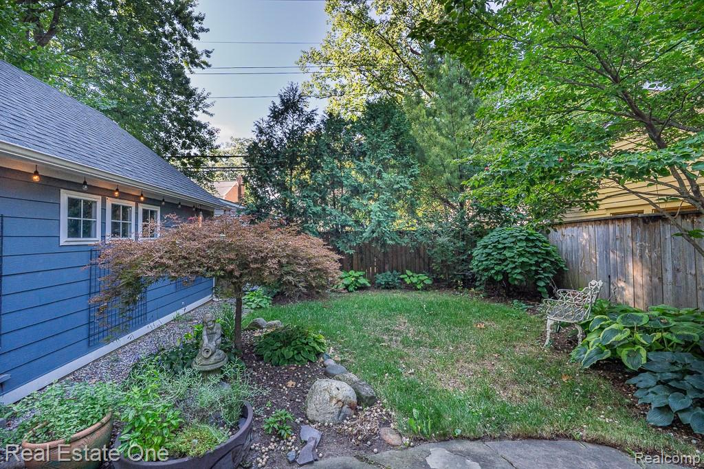 437 W Drayton Street, Ferndale, MI 48220 — Photo 28