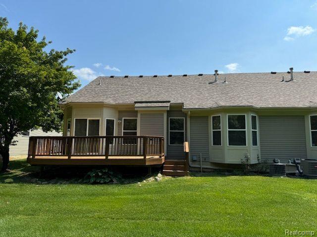 695 Woodhaven Drive, 64, Commerce Twp, MI 48390 — Photo 4