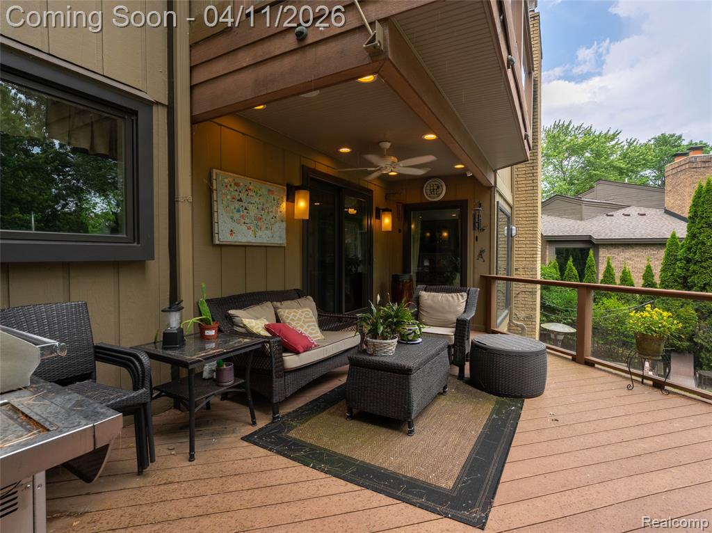4683 Maura Lane, West Bloomfield, MI 48323 — Photo 7