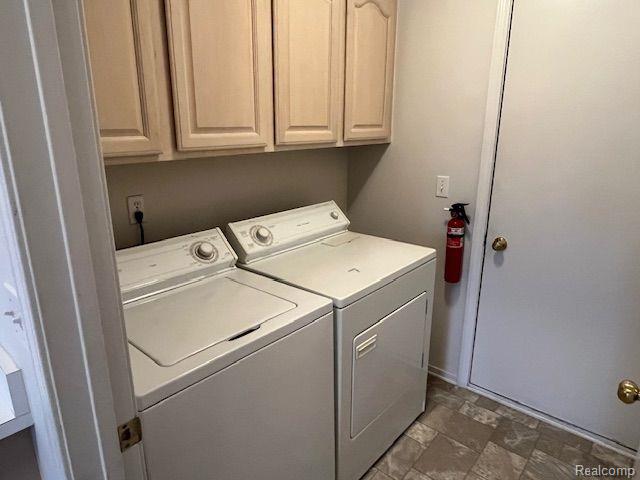 6891 Deerhurst, 96, Westland, MI — Photo 7