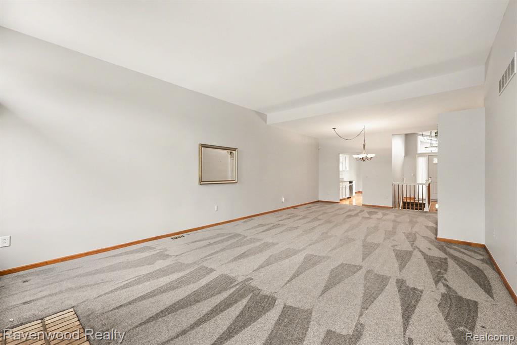 48588 Hudson Bay Court, 116, Shelby Twp, MI 48315 — Photo 10