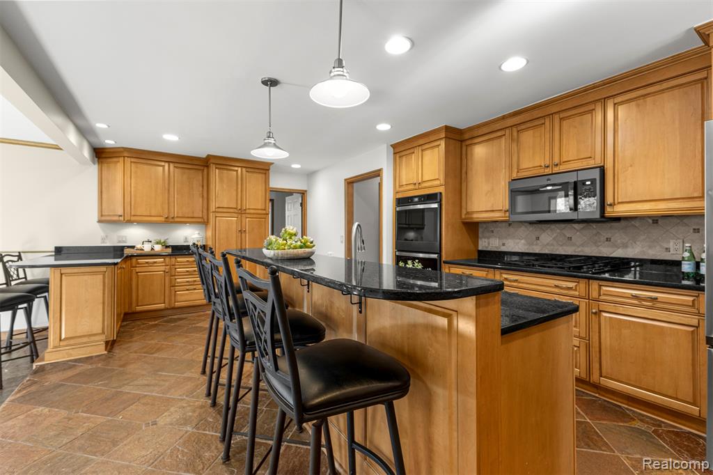 41804 Waterfall Road, Northville, MI 48168 — Photo 34