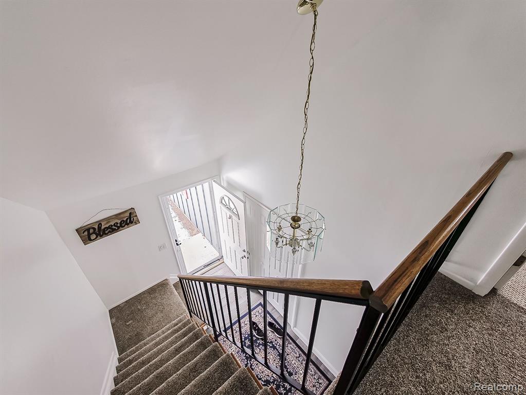 4610 BUTLER Drive, Troy, MI 48085 — Photo 9