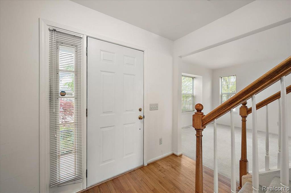 47235 SCARLET Drive S, Novi, MI — Photo 8