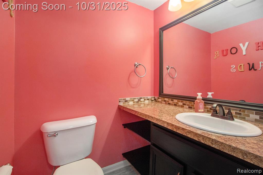 7860 Rivergate Drive, Westland, MI — Photo 13