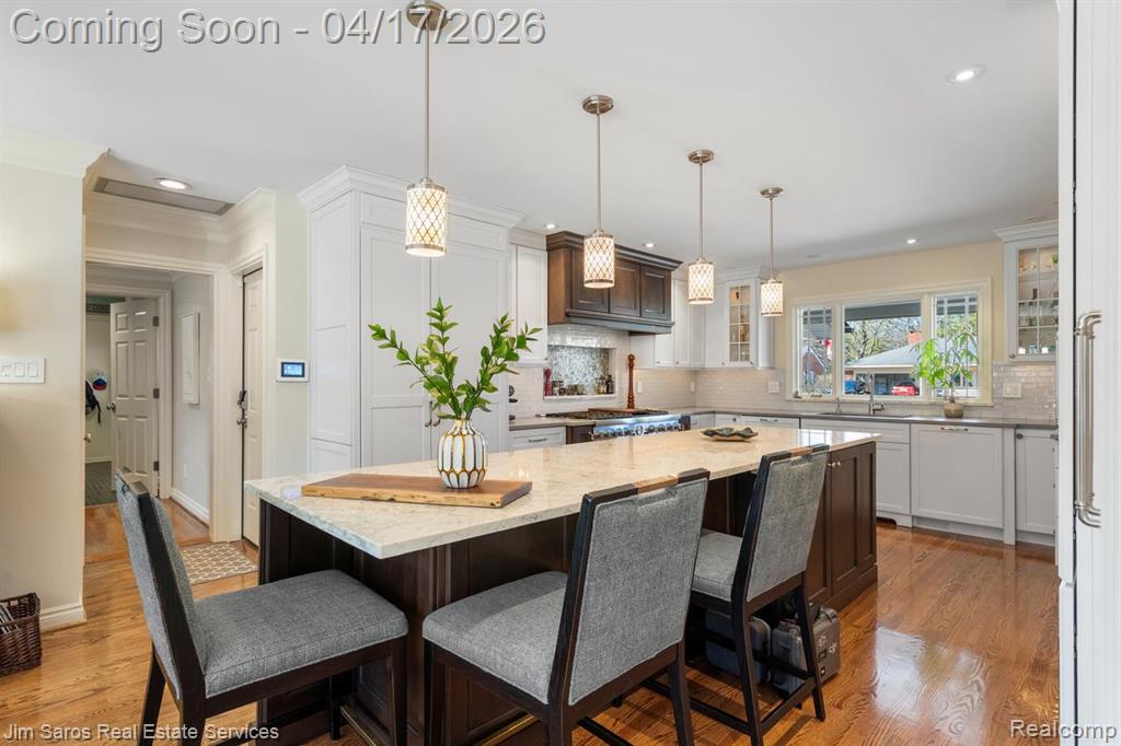 47 Roslyn Road, Grosse Pointe Shores, MI 48236 — Photo 9