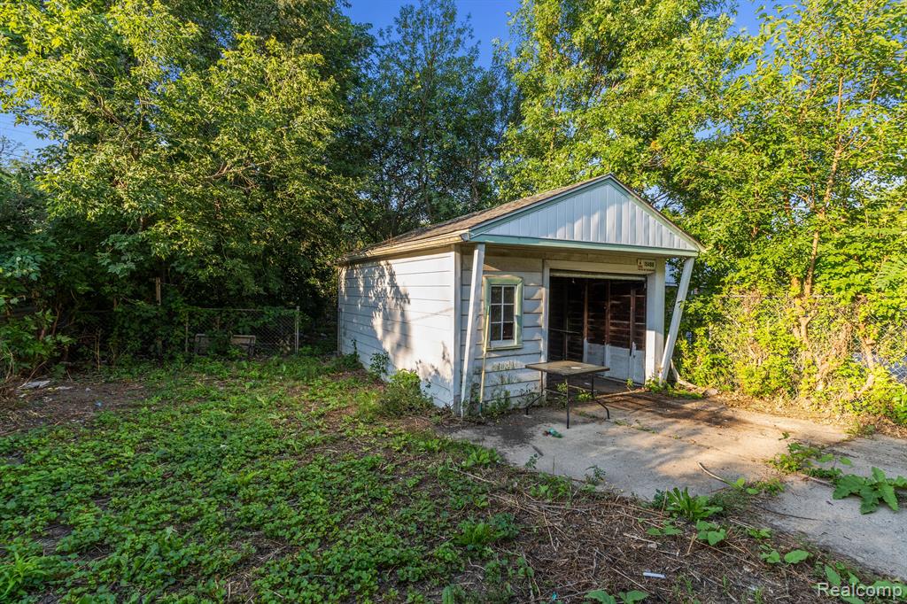 15486 FAIRMOUNT Drive, Detroit, MI 48205 — Photo 20