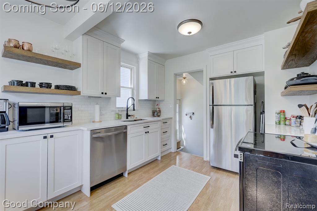 3907 Gardner Avenue, Berkley, MI 48072 — Photo 7