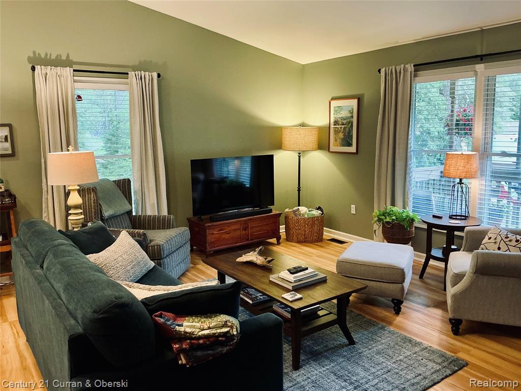 318 Elm Avenue, Roscommon, MI 48653 — Photo 3