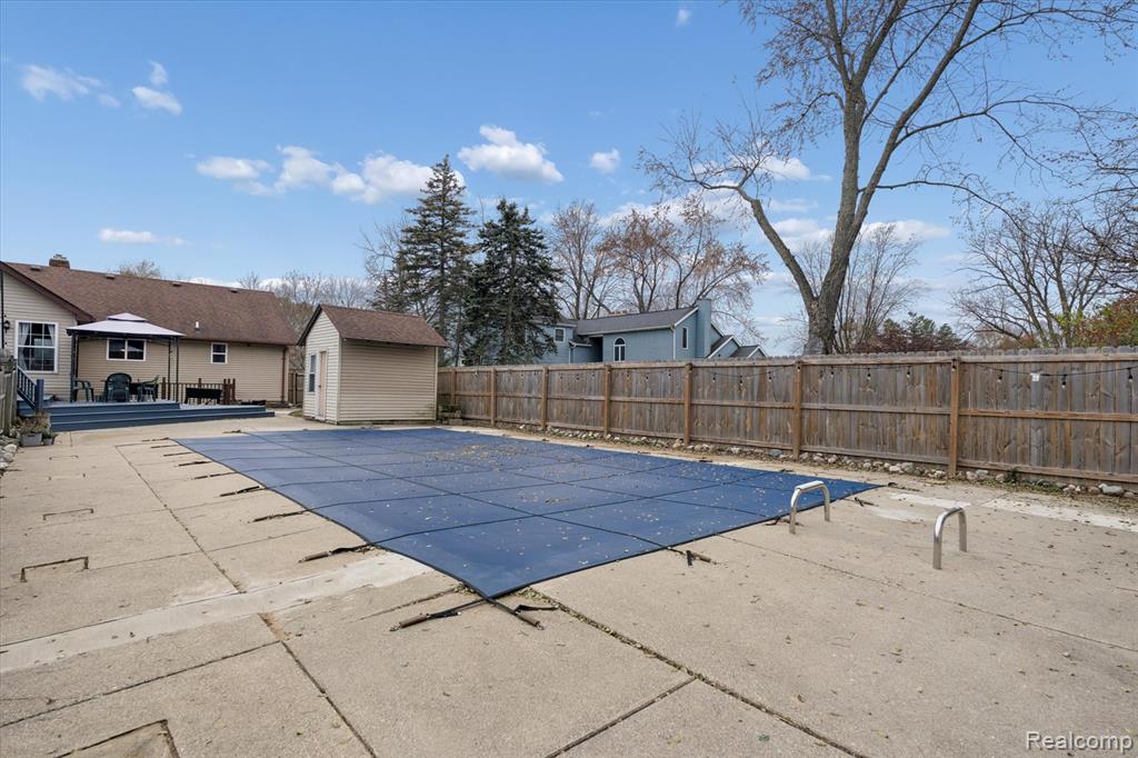 8474 Wesley Drive, Flushing, MI 48433 — Photo 55
