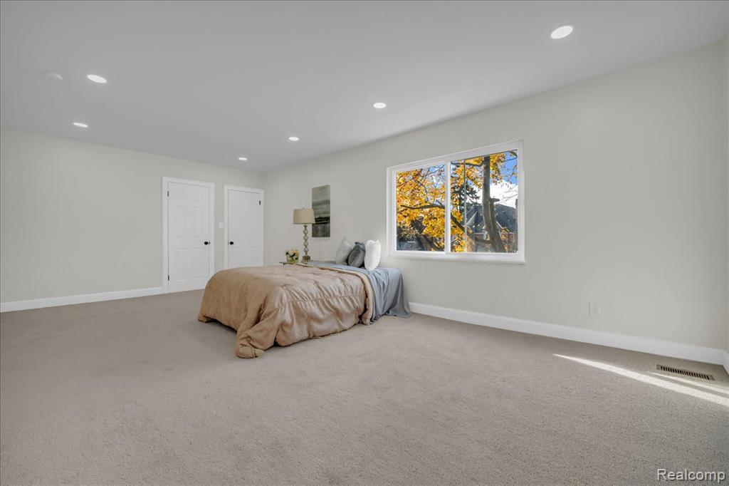 18050 WISCONSIN Street, Detroit, MI 48221 — Photo 13