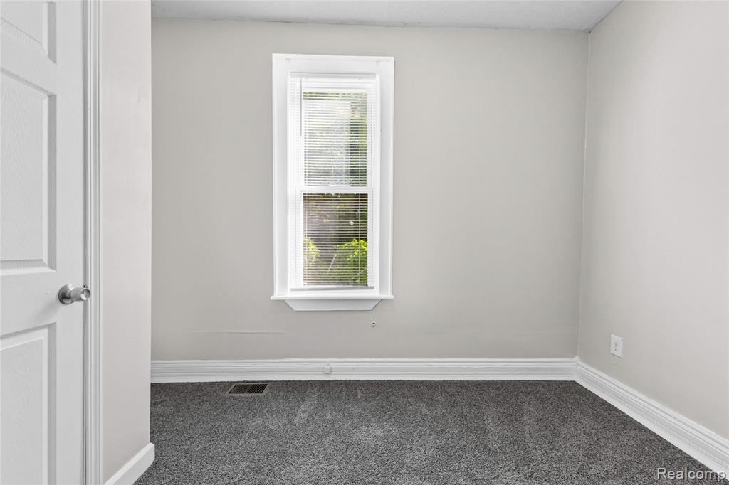 3707 Hunt Street, Detroit, MI 48207 — Photo 11