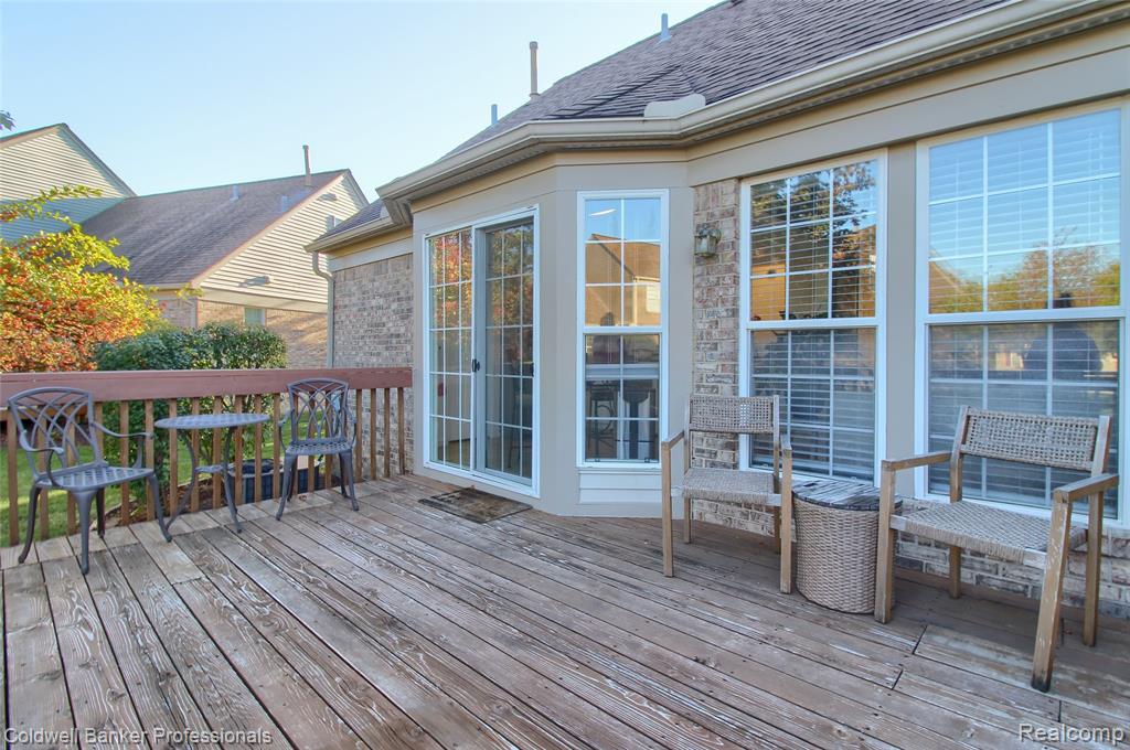 4281 Hunters Circle W, Canton, MI 48188 — Photo 31