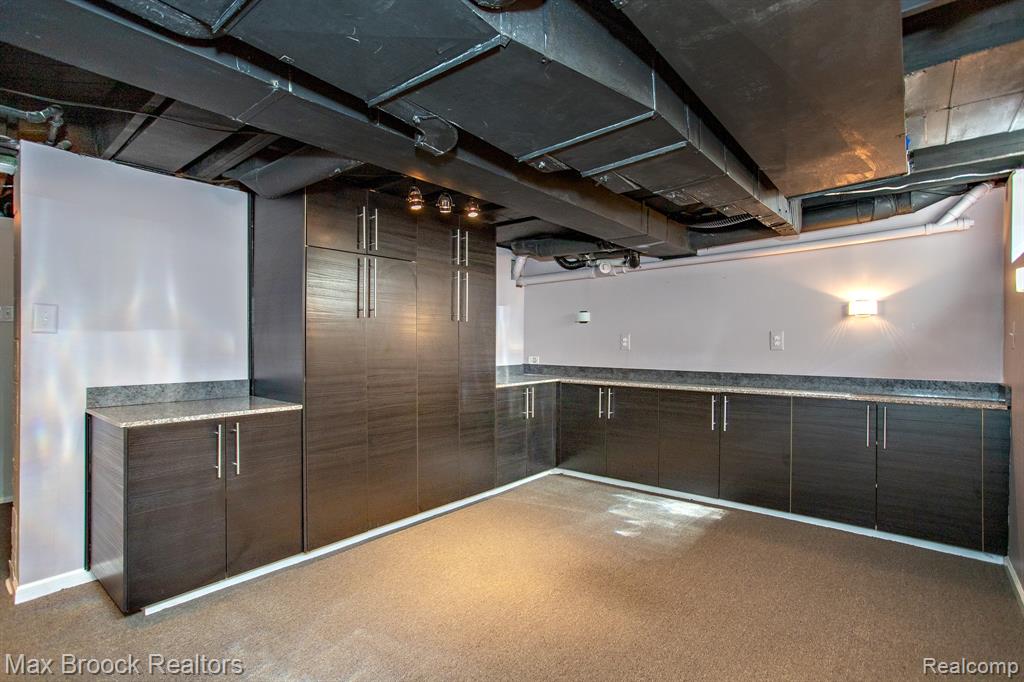 26614 Humber Street, Huntington Woods, MI — Photo 37