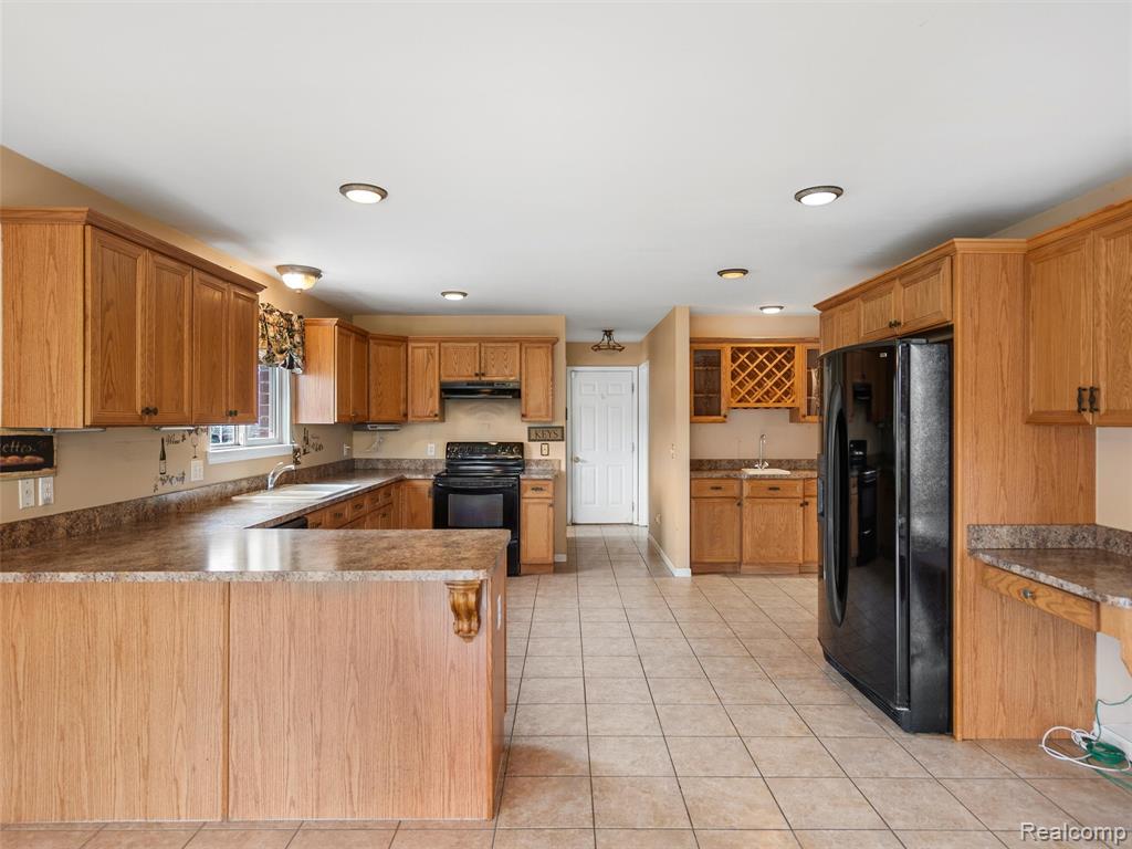 50100 Victoria Place, Macomb, MI 48044 — Photo 29
