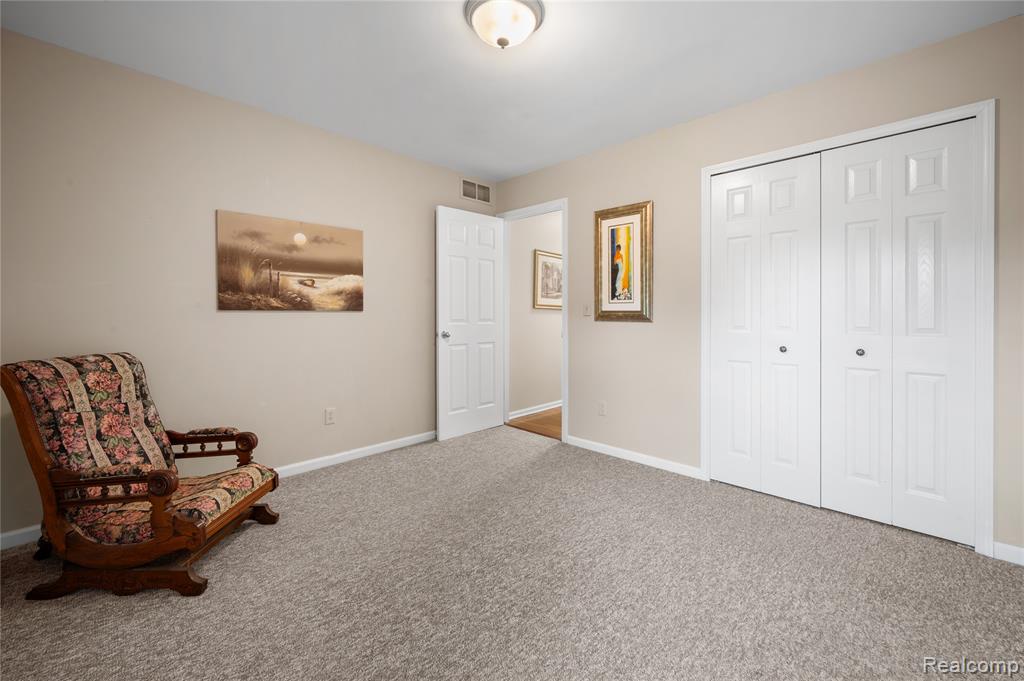 2460 Fenton Creek Lane, Fenton, MI 48430 — Photo 25