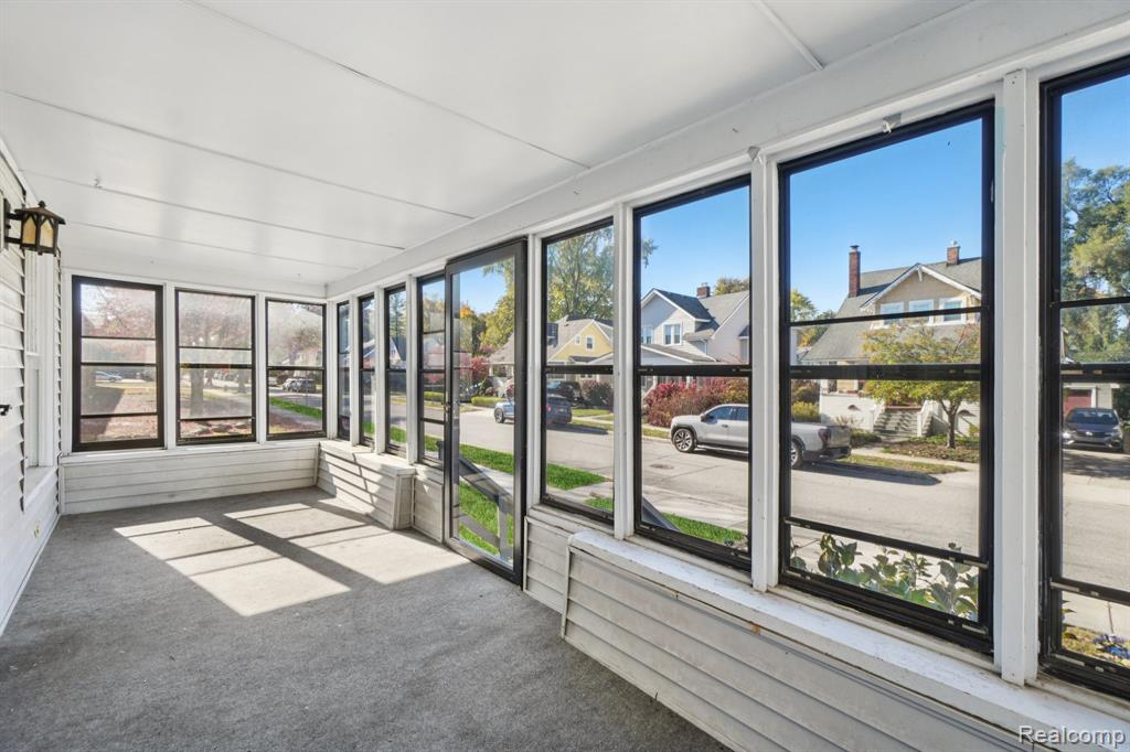 611 S West Street, Royal Oak, MI 48067 — Photo 10