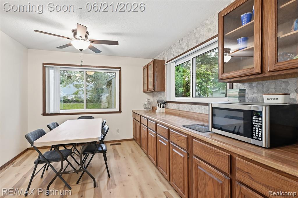 5504 Wildwood Drive, Howell, MI 48843 — Photo 8