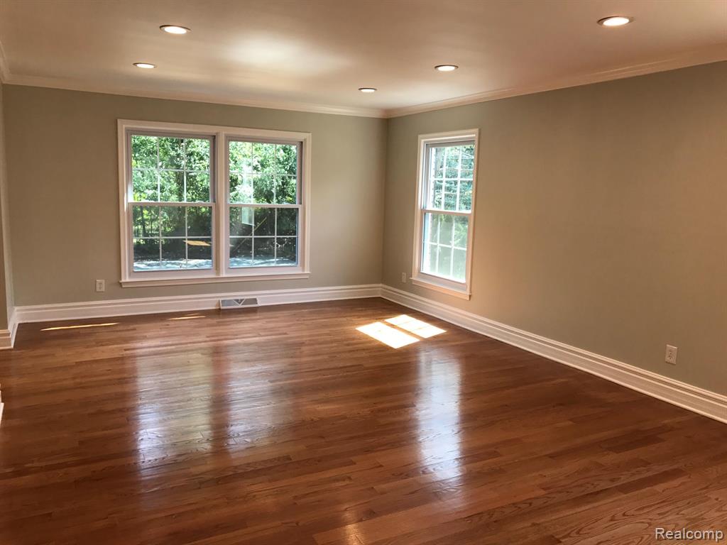 5007 Forest Way, Bloomfield, MI 48302 — Photo 11