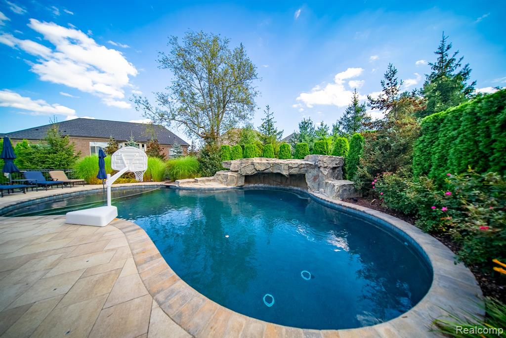 62578 POND Drive, Washington, MI — Photo 8