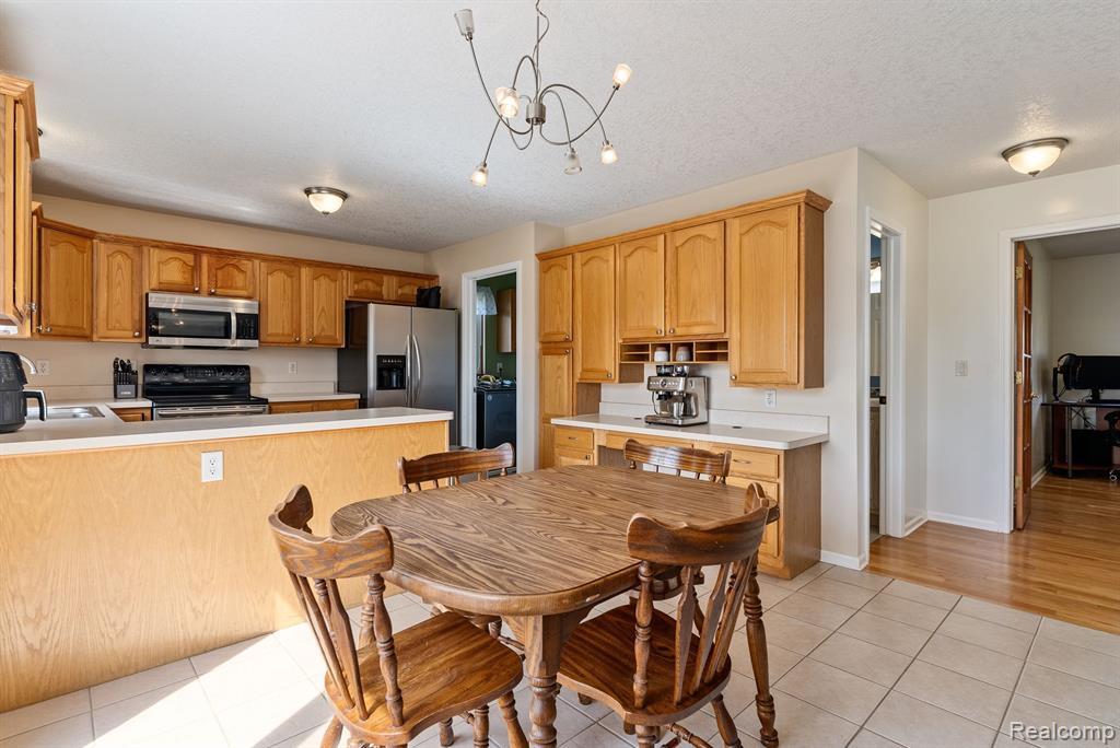 5166 CYPRESS Circle, Grand Blanc, MI 48439 — Photo 15