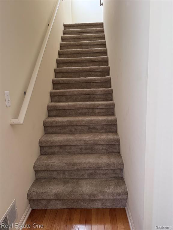 480 Hosta, Howell, MI 48843 — Photo 18