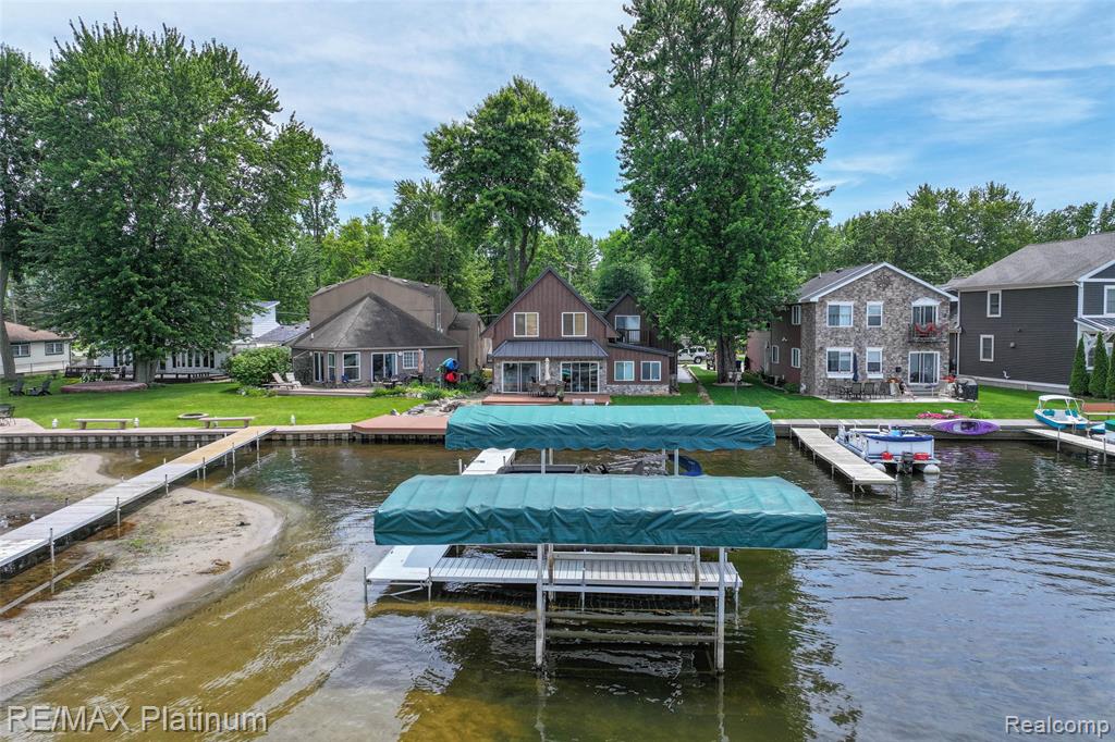 3154 PONEMAH Drive, Fenton, MI 48430 — Photo 39