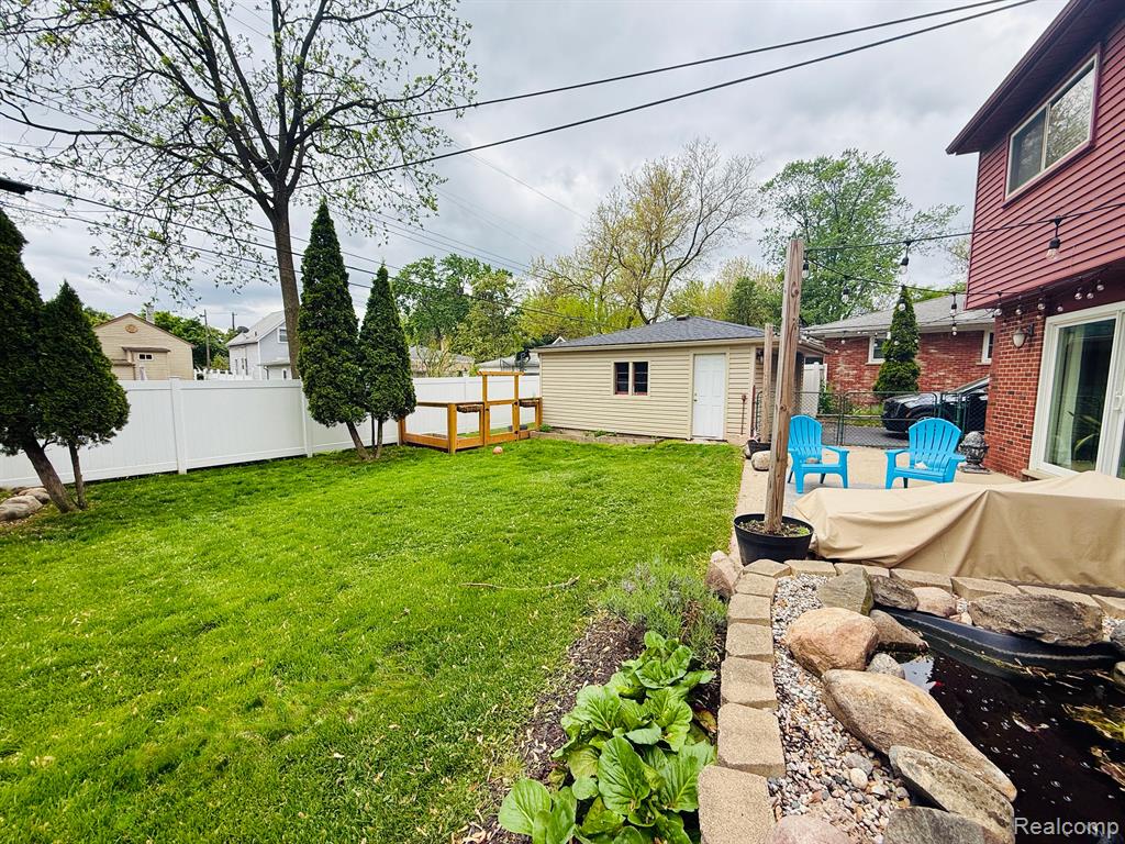 992 KEY WEST Drive, Clawson, MI — Photo 37