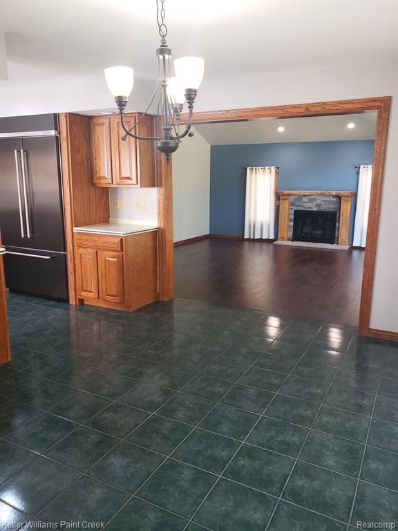 582 W HAMLIN Road, Rochester Hills, MI 48307 — Photo 14