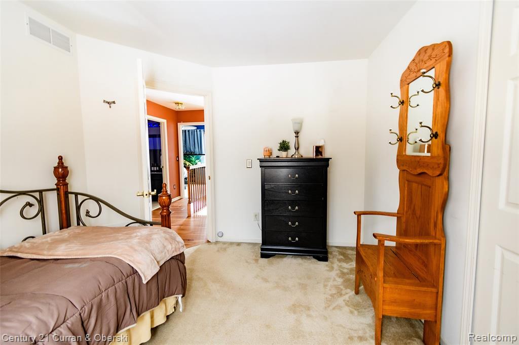 1464 Four Seasons Drive, Howell, MI 48843 — Photo 38