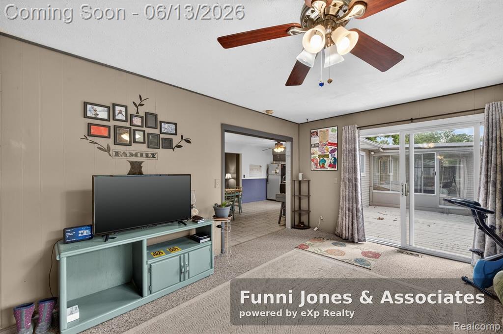 9650 Woodland Court, Ypsilanti, MI 48197 — Photo 15