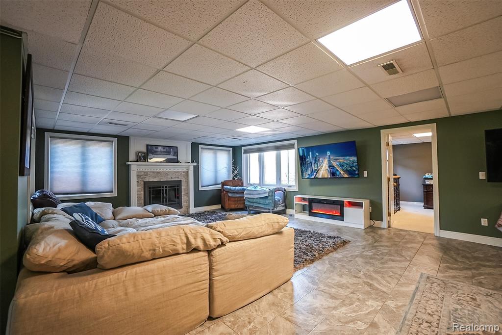 54182 Queensborough Drive, Shelby Twp, MI 48315 — Photo 14