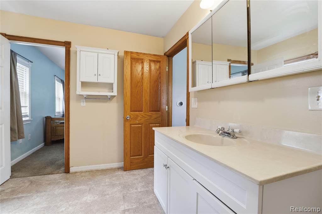 12463 W Lennon Road, Lennon Vlg, MI 48449 — Photo 33