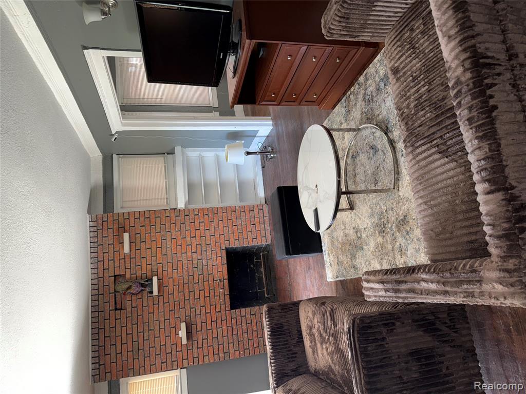 1625 LAWRENCE, Detroit, MI 48206 — Photo 3