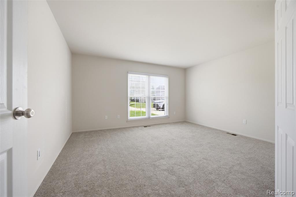 39826 Village Wood Circle, Novi, MI — Photo 9