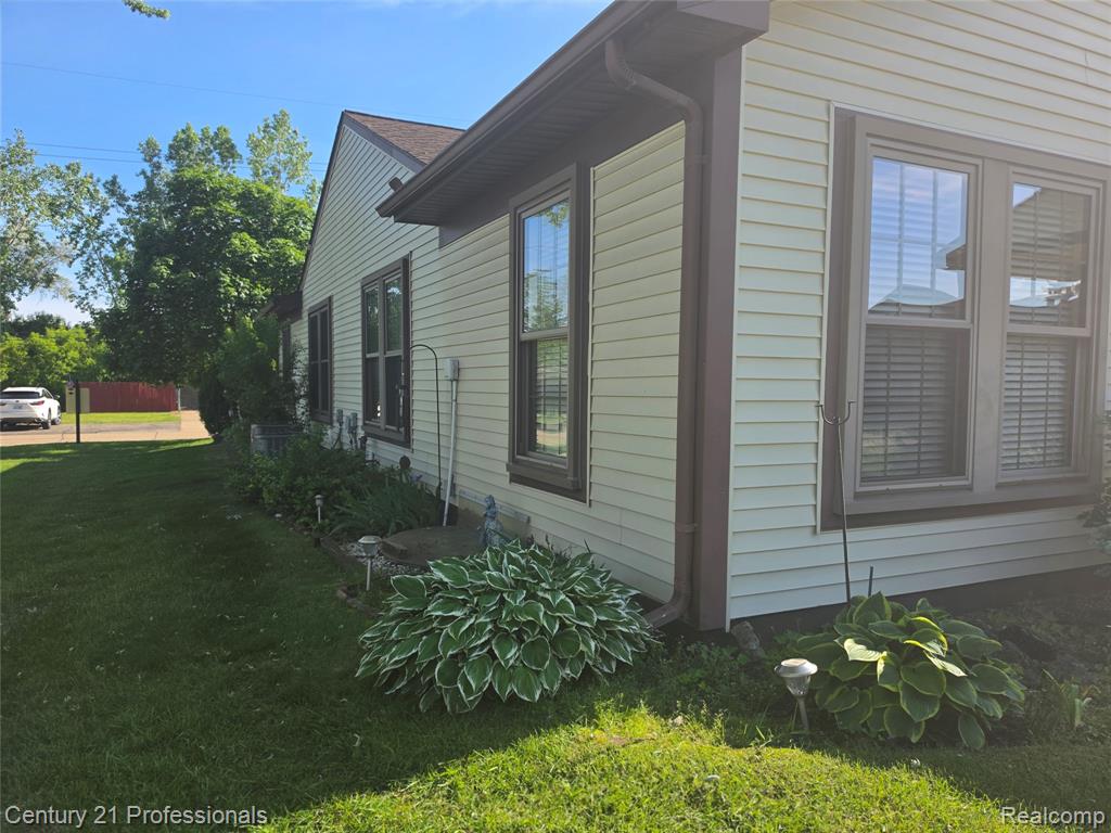 40318 Newport Drive, Plymouth, MI 48170 — Photo 3