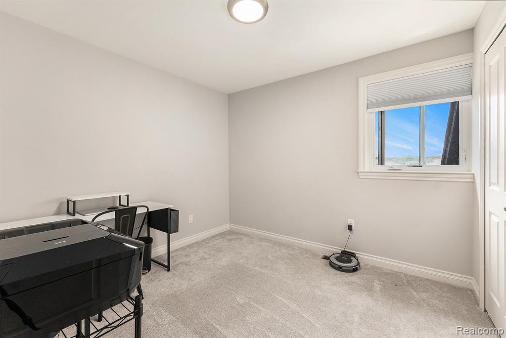 881 W Bay Shore Drive, Oxford, MI 48371 — Photo 22