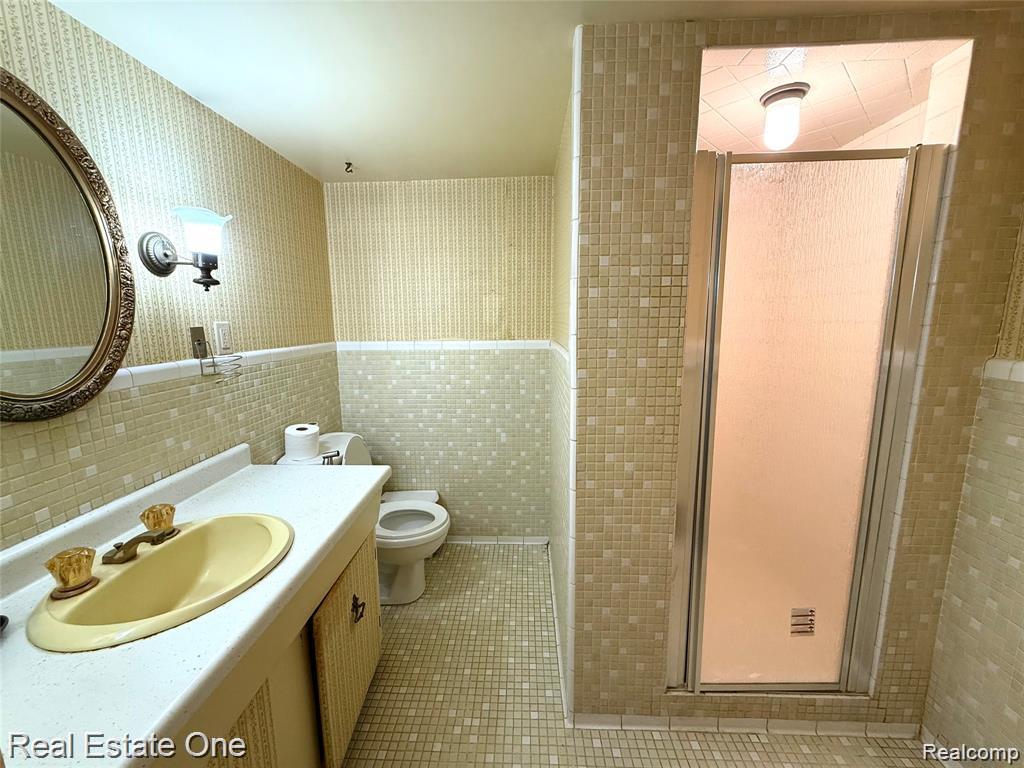 7627 Rosemary Street, Dearborn Heights, MI 48127 — Photo 12