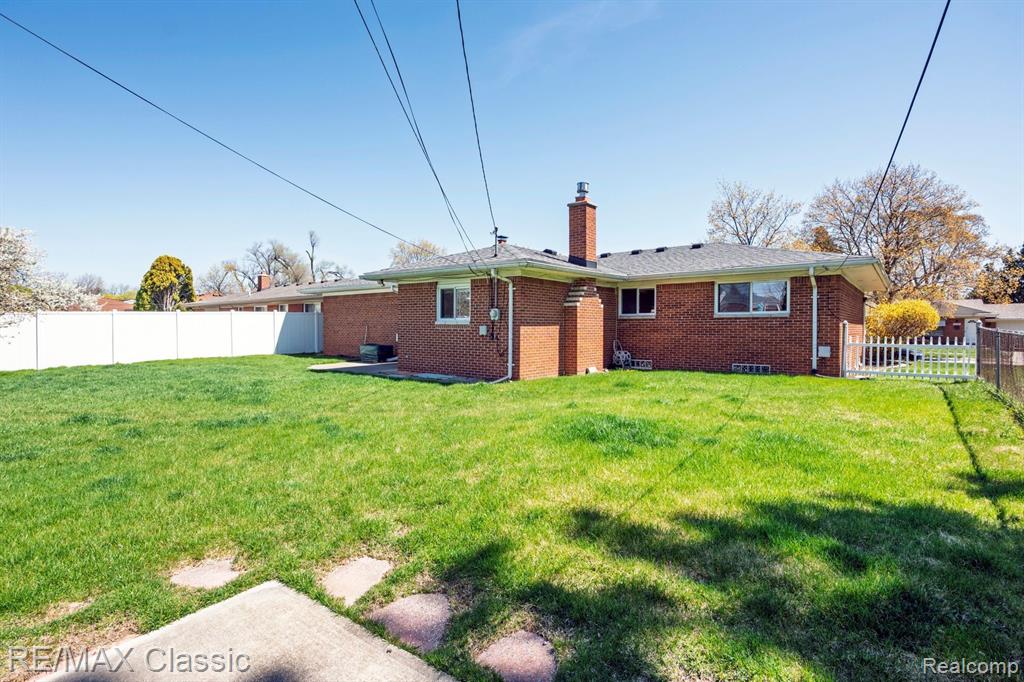 7349 IROQUOIS Street, Westland, MI — Photo 31