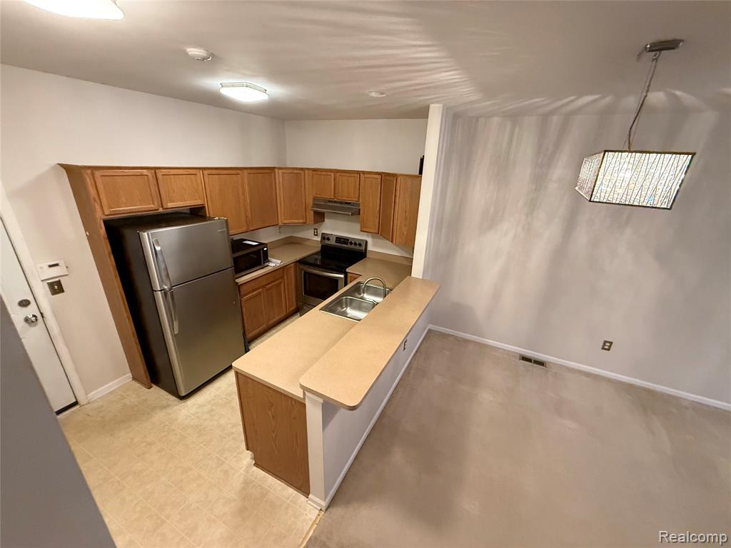 41290 Maplewood Drive, Canton, MI 48187 — Photo 8