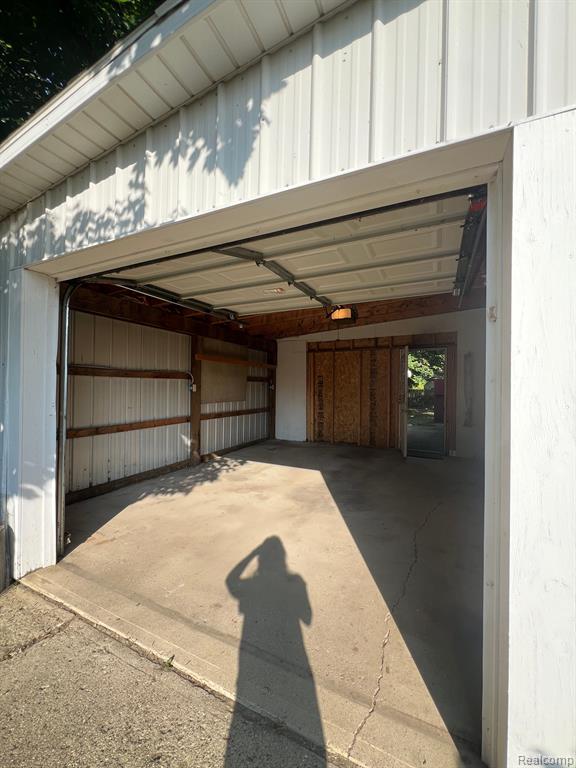6818 SHERMAN Street, North Branch, MI 48461 — Photo 4