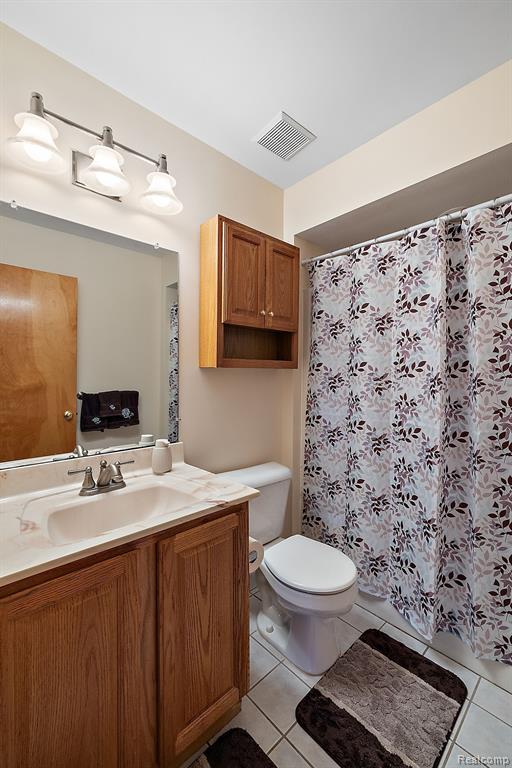 10161 LONGFORD Drive, South Lyon, MI 48178 — Photo 19