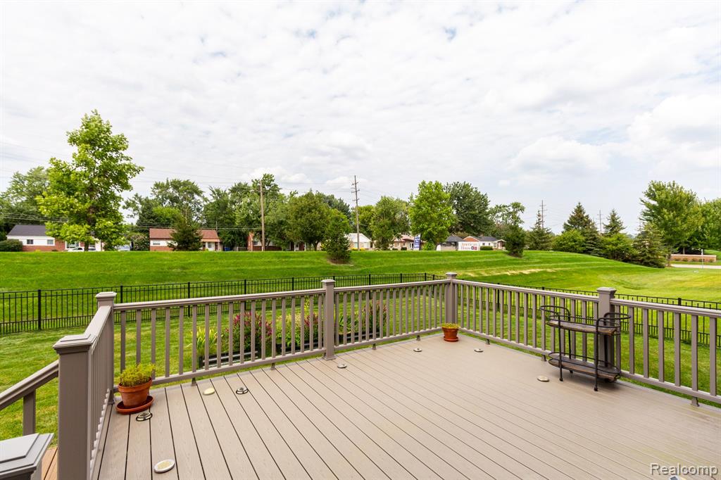 5325 BRADMORE Lane, Warren, MI 48092 — Photo 47