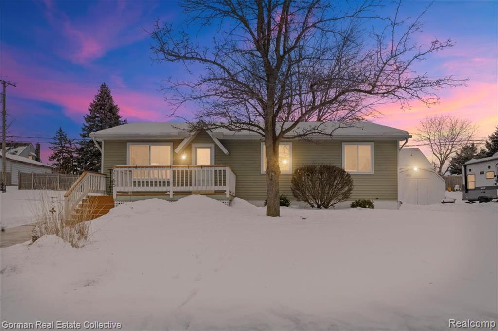 5165 Eagle Lake Drive, Waterford, MI 48329 — Photo 2