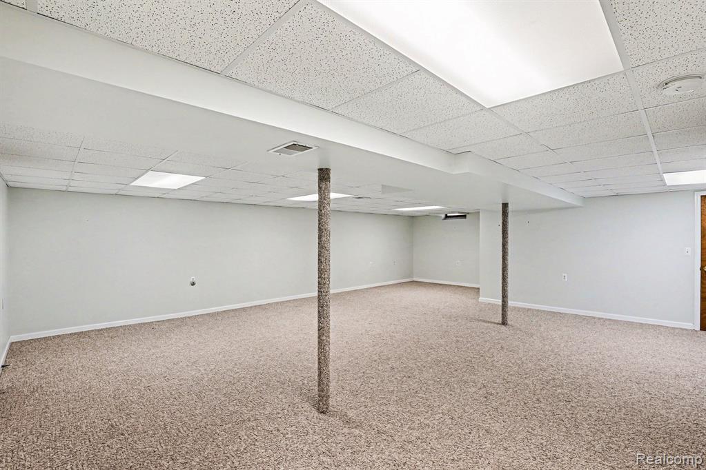 50829 Raintree Circle, New Baltimore, MI 48047 — Photo 21