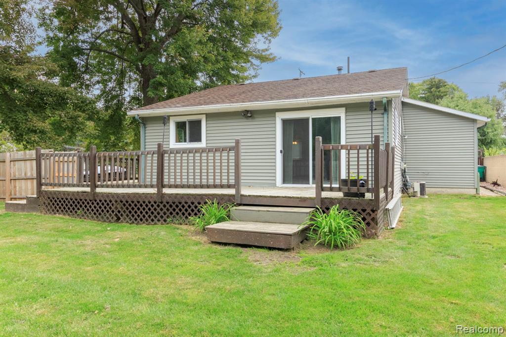 37281 Clio Street, Harrison Township, MI — Photo 27