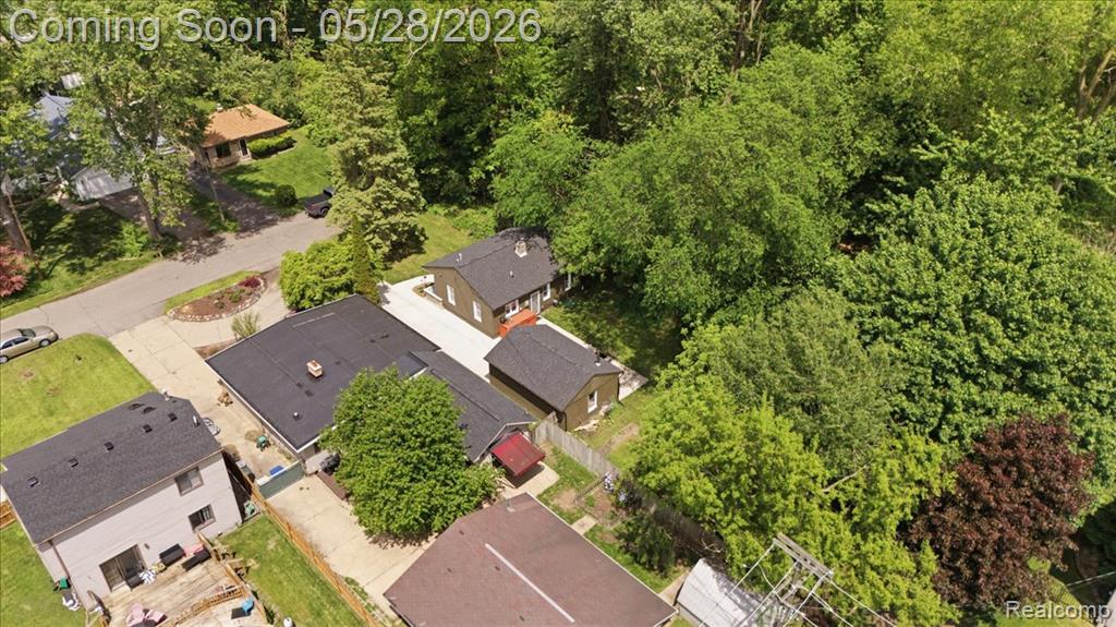 4805 Fenmore Avenue, Waterford, MI 48328 — Photo 32